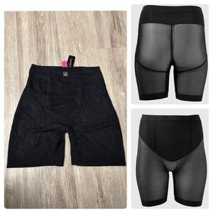Nwt LA SENZA high waist compression slimming smoothing shapewear shorts.